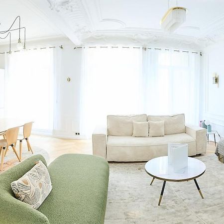 Champs Elysees!Montaigne, New Luxurious 6Pers Flat ปารีส ภายนอก รูปภาพ